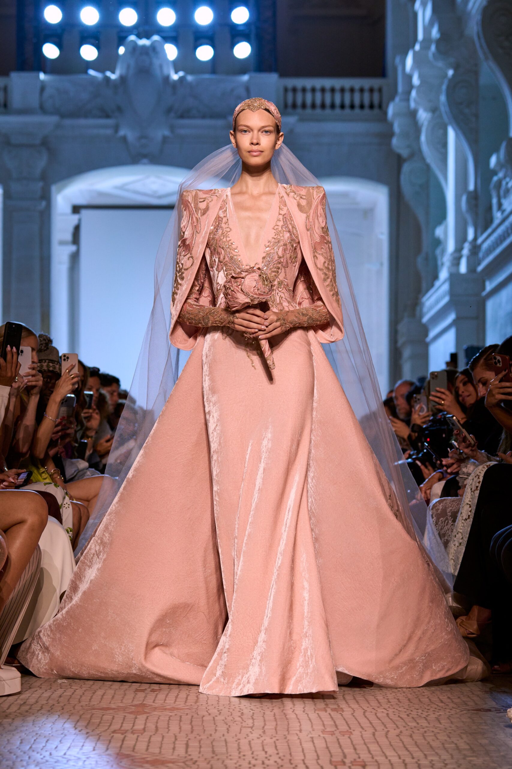 Elie Saab F/W 23 Couture Look 68