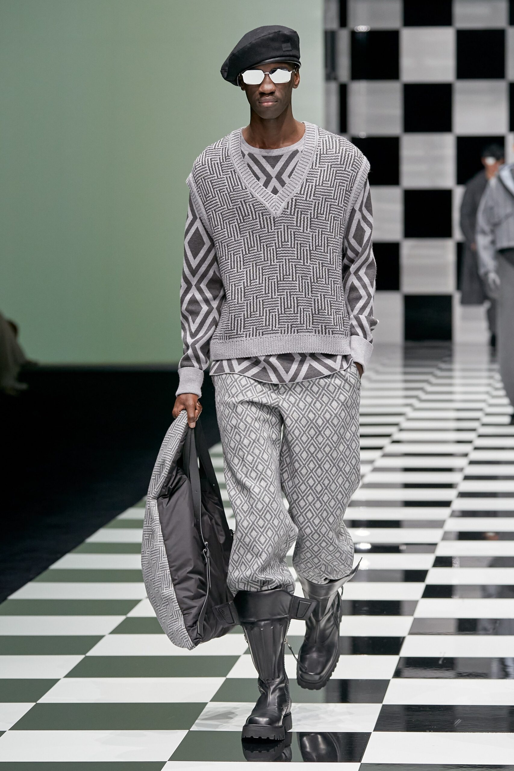 Emporio Armani F/W 22 Look 68