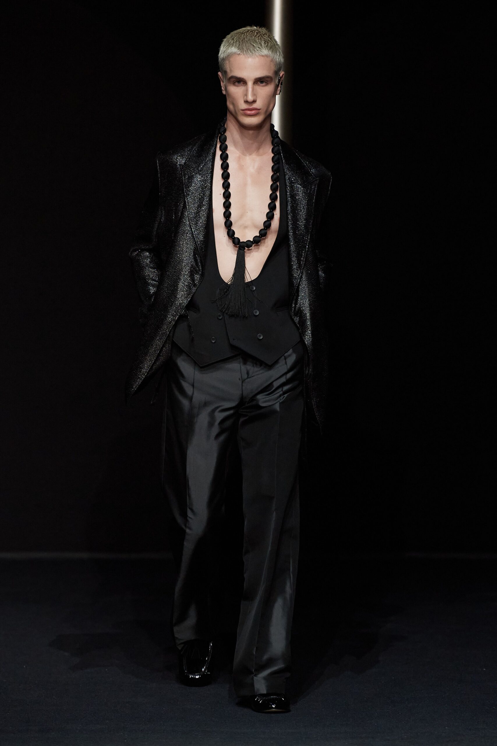 Emporio Armani S/S 24 Menswear Look 69