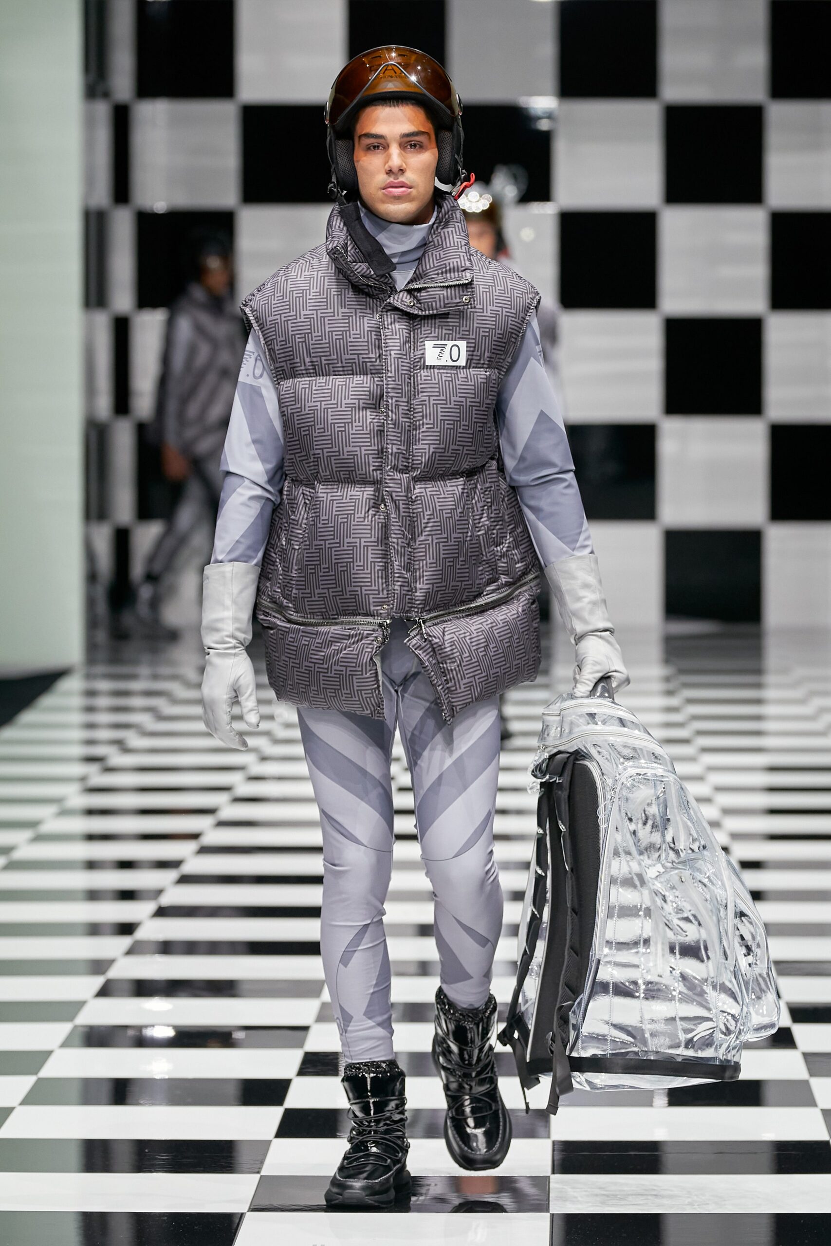 Emporio Armani F/W 22 Look 77