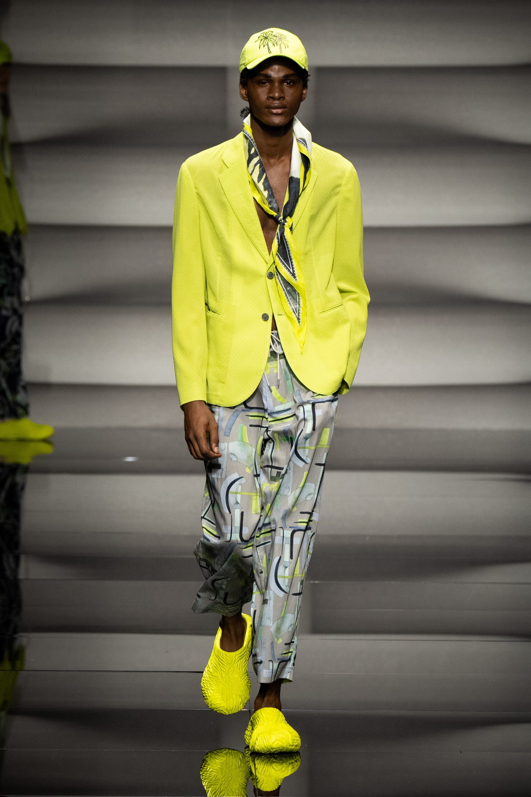 Emporio Armani S/S 23 Menswear Look 77