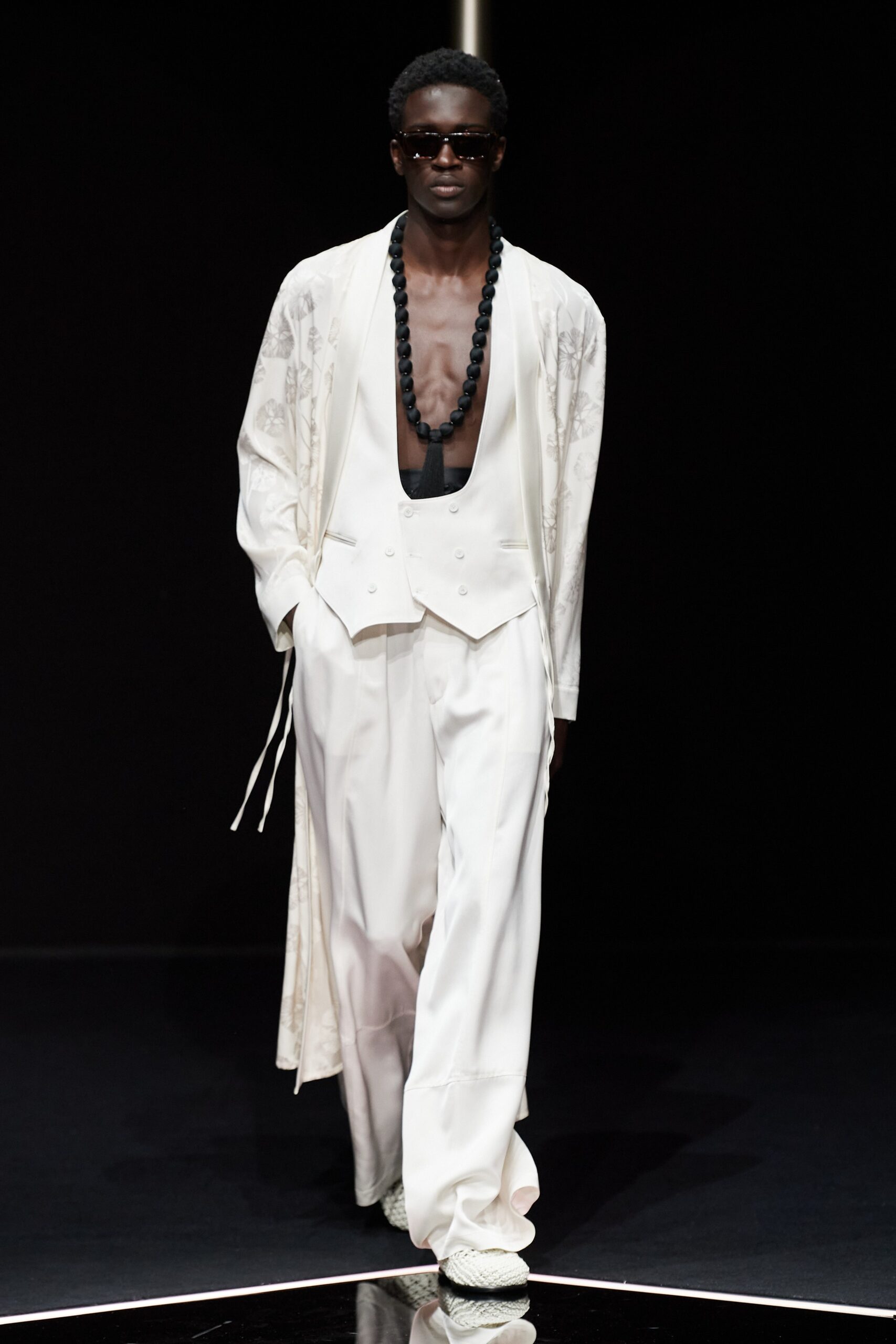 Emporio Armani S/S 24 Menswear Look 78