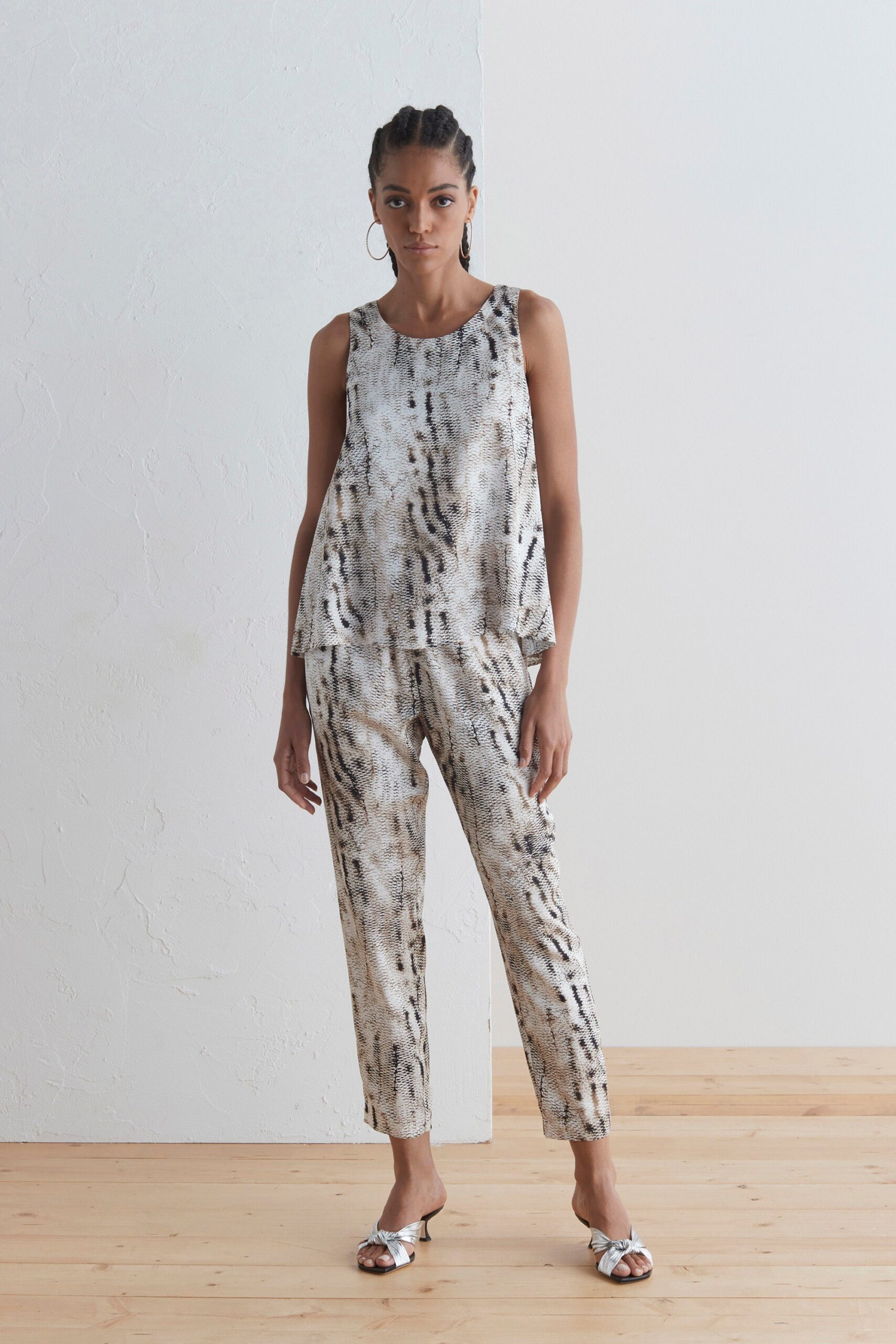 European Culture S/S 22 Look 79