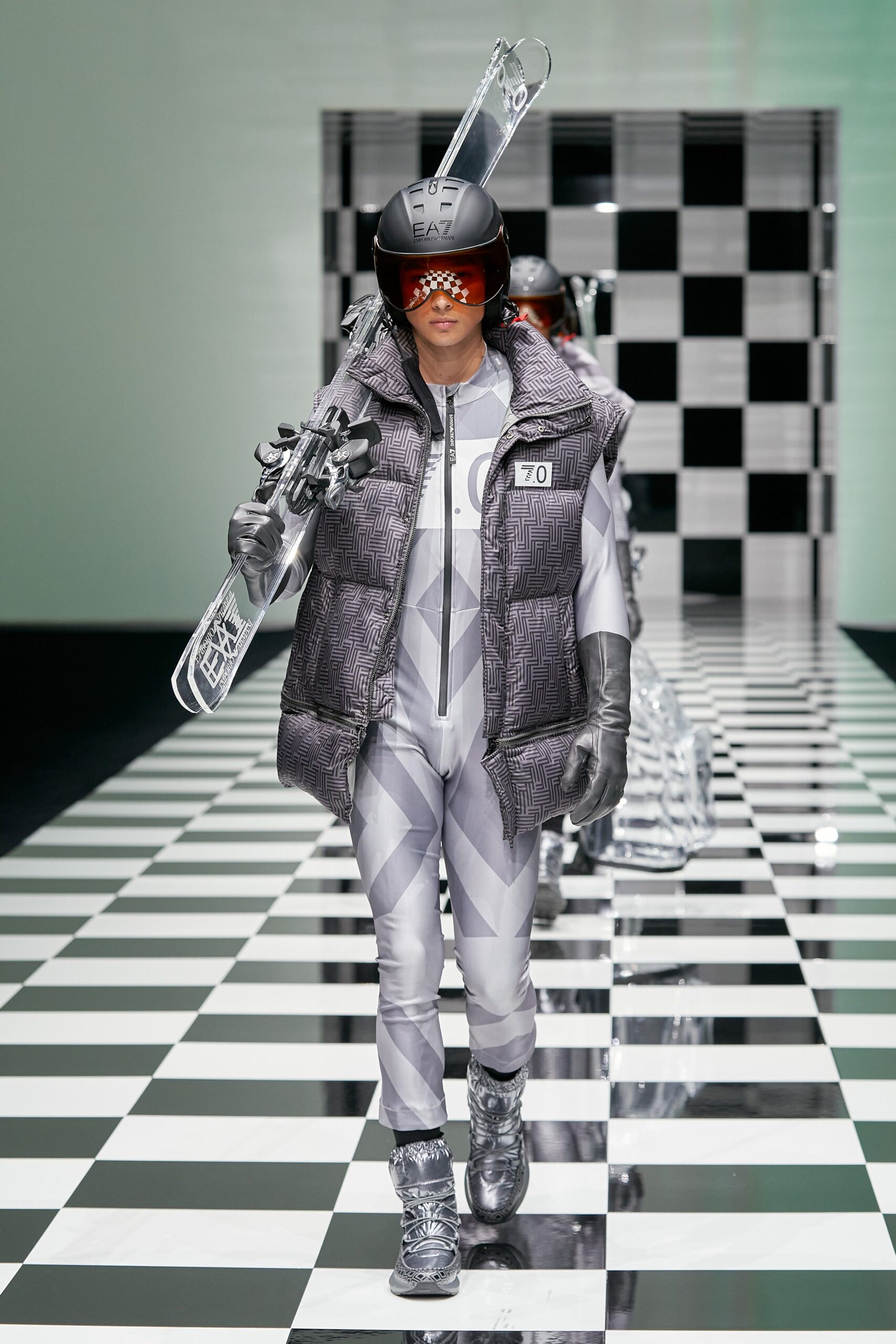 Emporio Armani F/W 22 Look 79