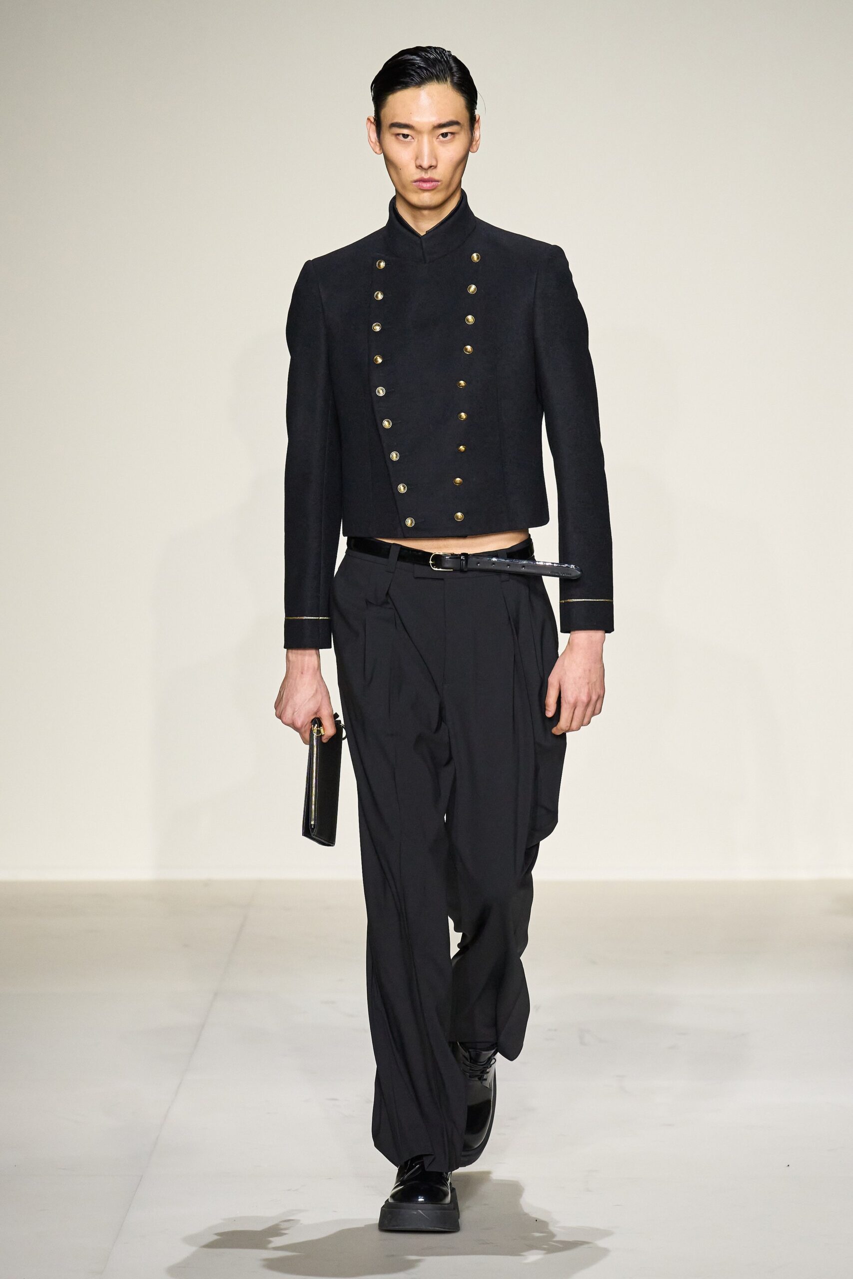 Emporio Armani F/W 23 Menswear Look 82