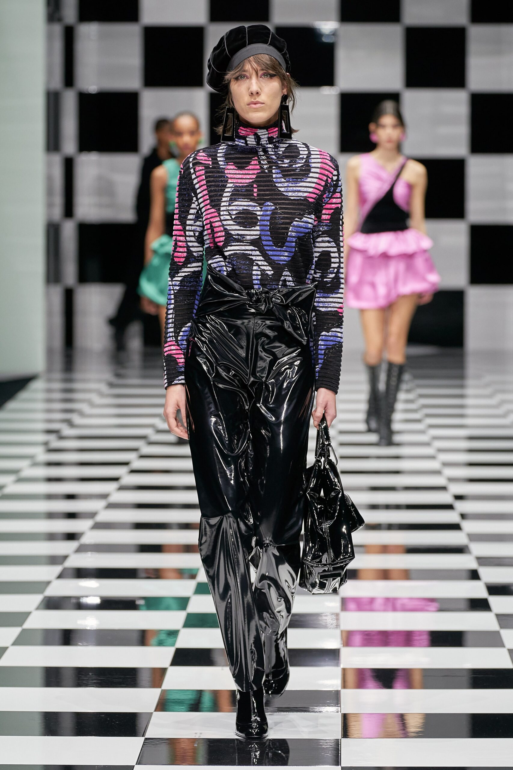 Emporio Armani F/W 22 Look 86