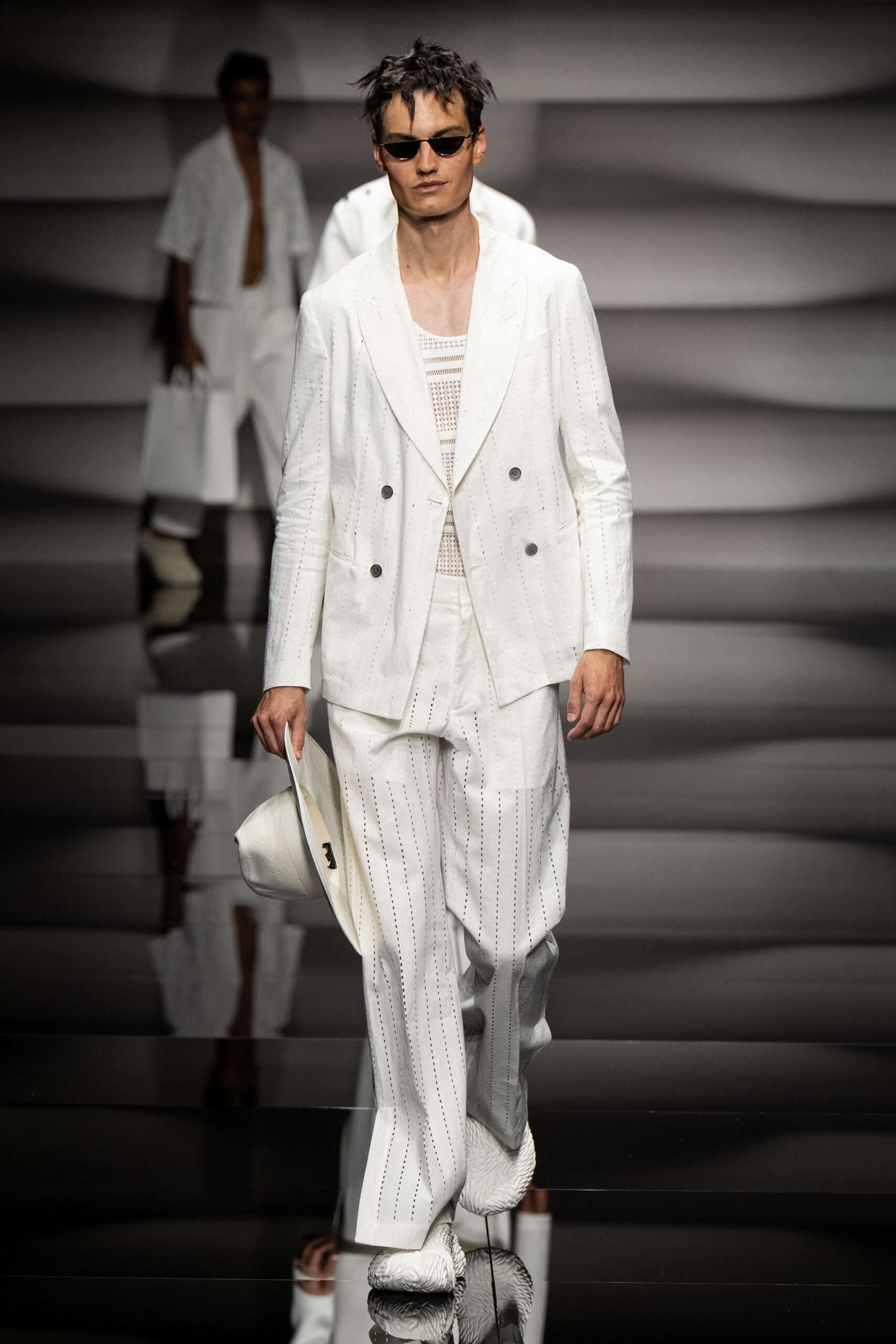 Emporio Armani S/S 23 Menswear Look 86
