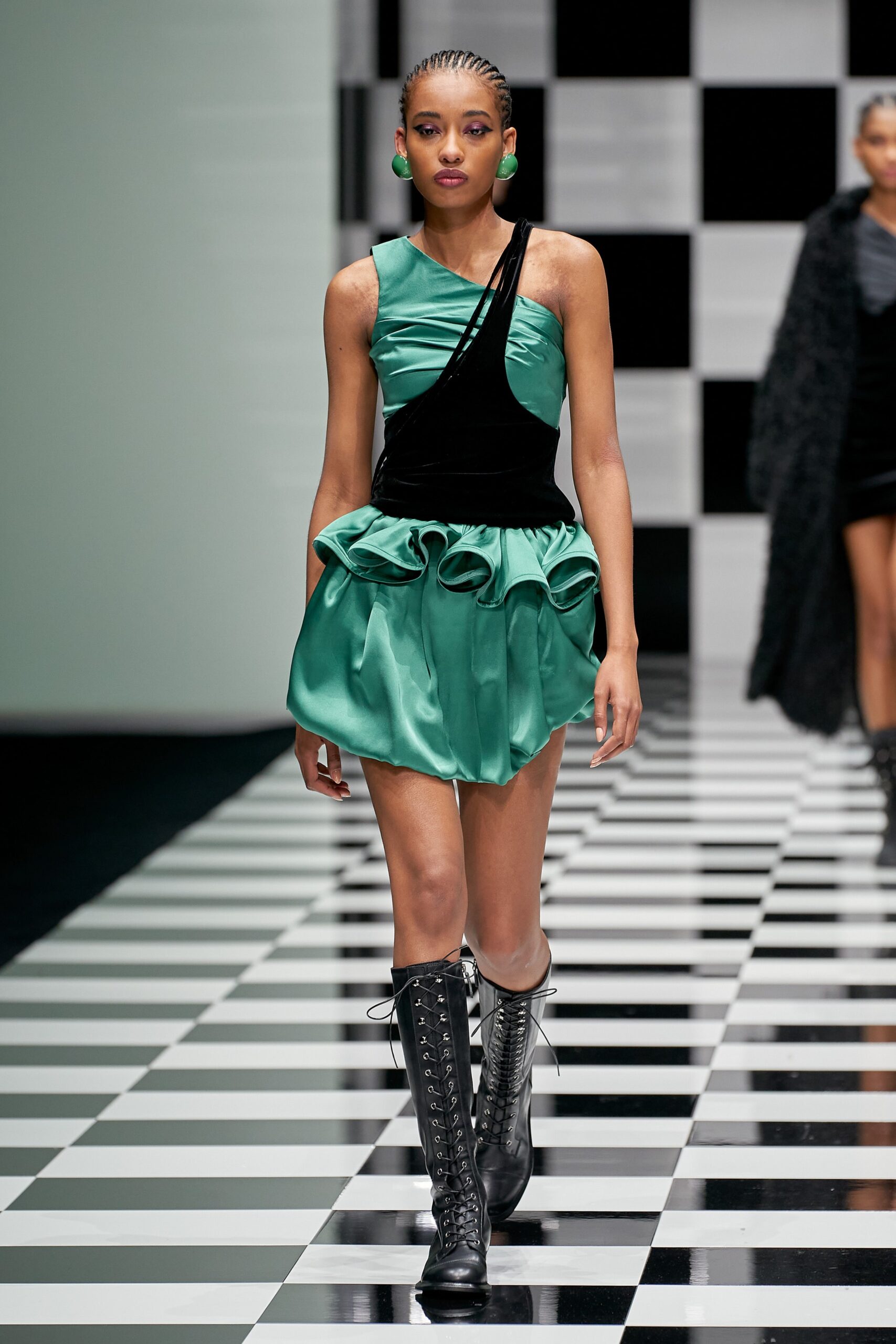 Emporio Armani F/W 22 Look 87