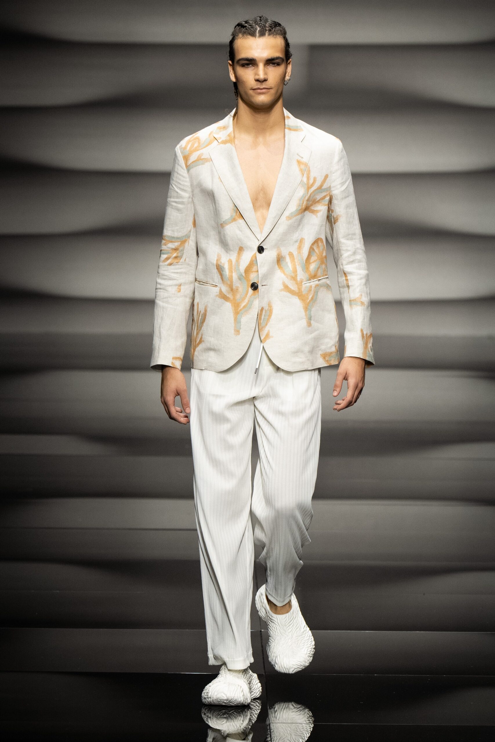 Emporio Armani S/S 23 Menswear Look 90