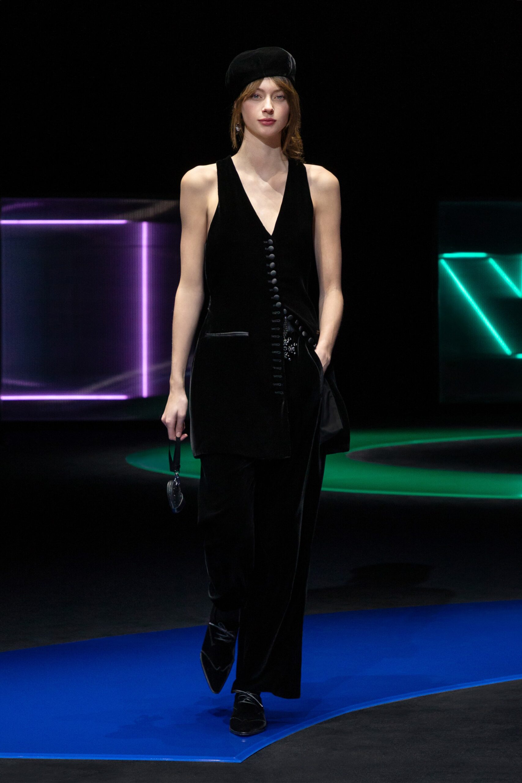 Emporio Armani F/W 21 Look 93