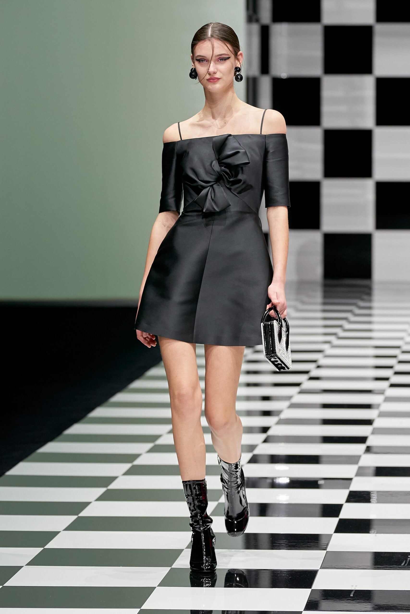 Emporio Armani F/W 22 Look 95