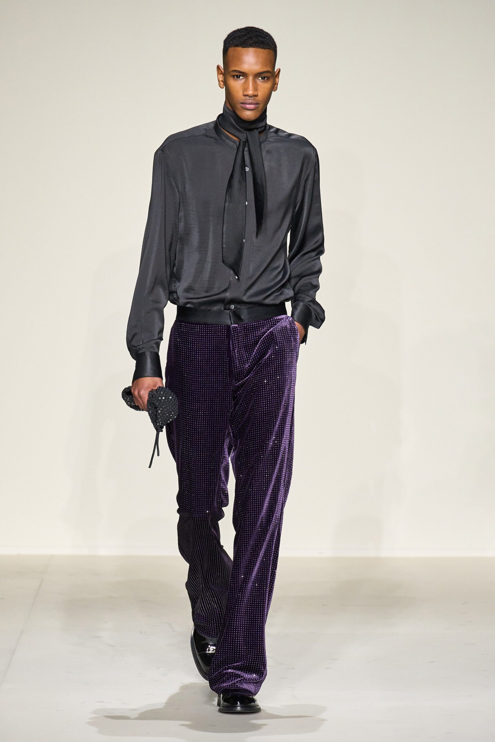 Emporio Armani F/W 23 Menswear Look 98