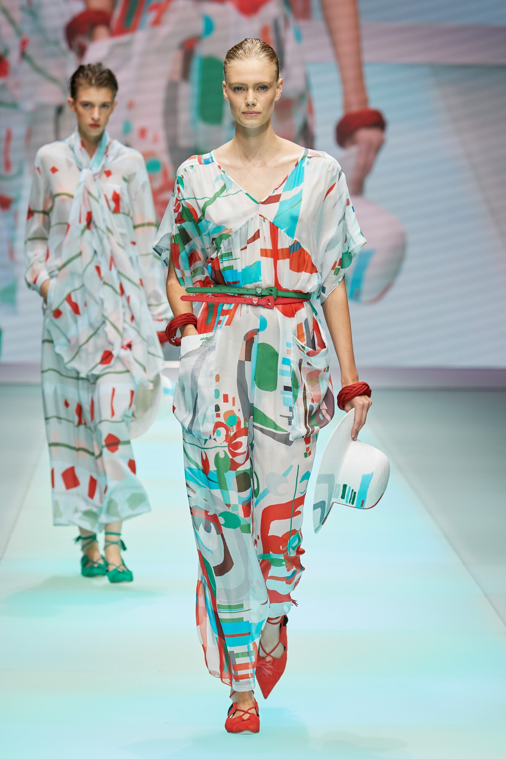 Emporio Armani S/S 22 Look 100