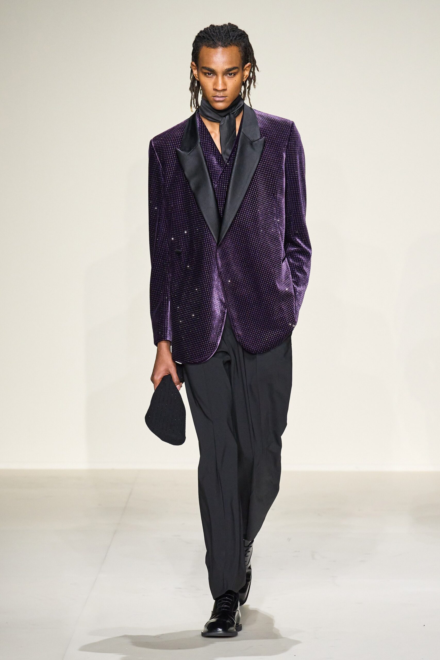 Emporio Armani F/W 23 Menswear Look 99