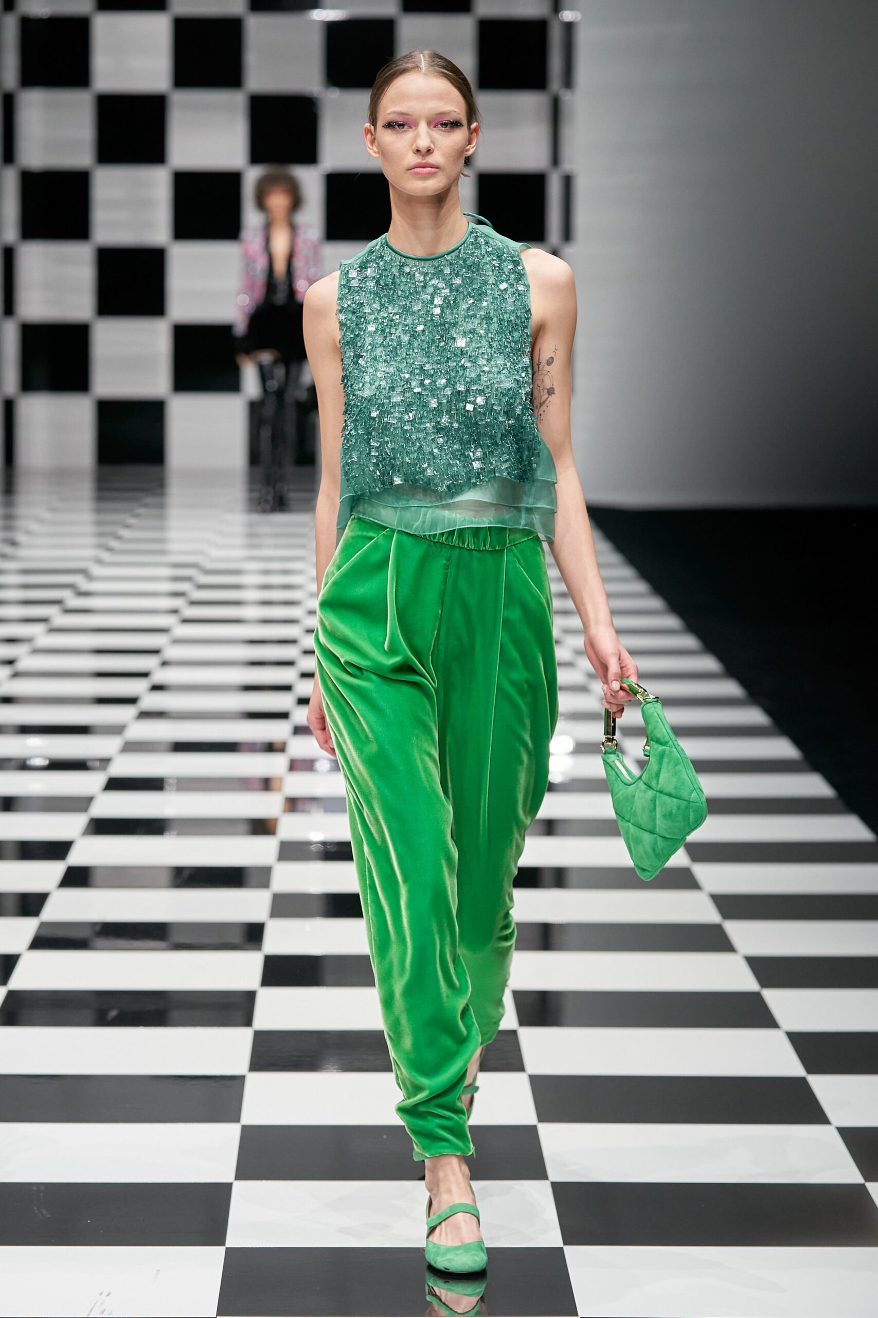 Emporio Armani F/W 22 Look 107