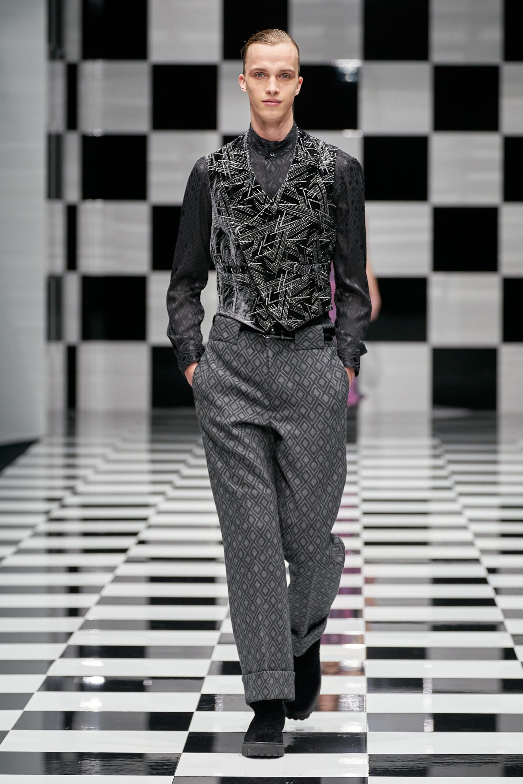 Emporio Armani F/W 22 Look 117
