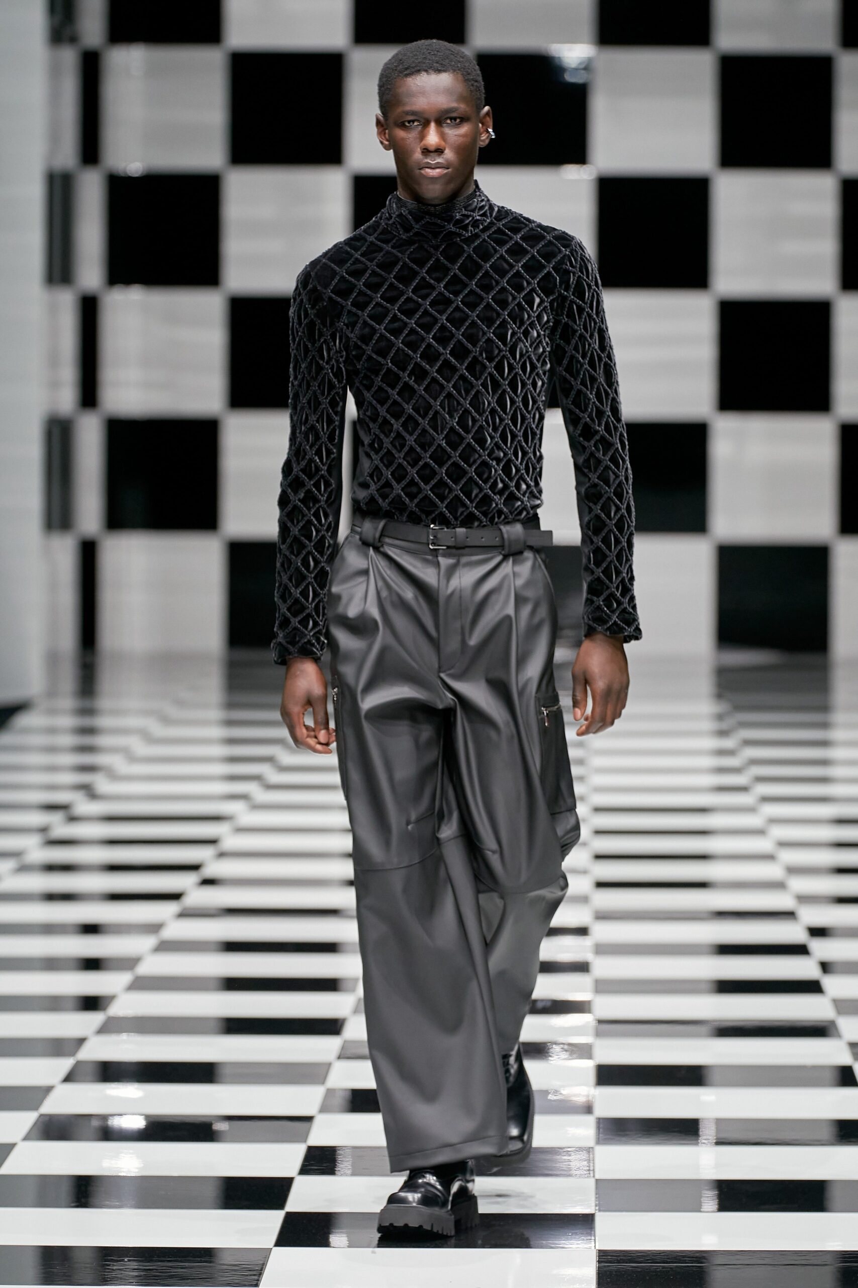Emporio Armani F/W 22 Look 122