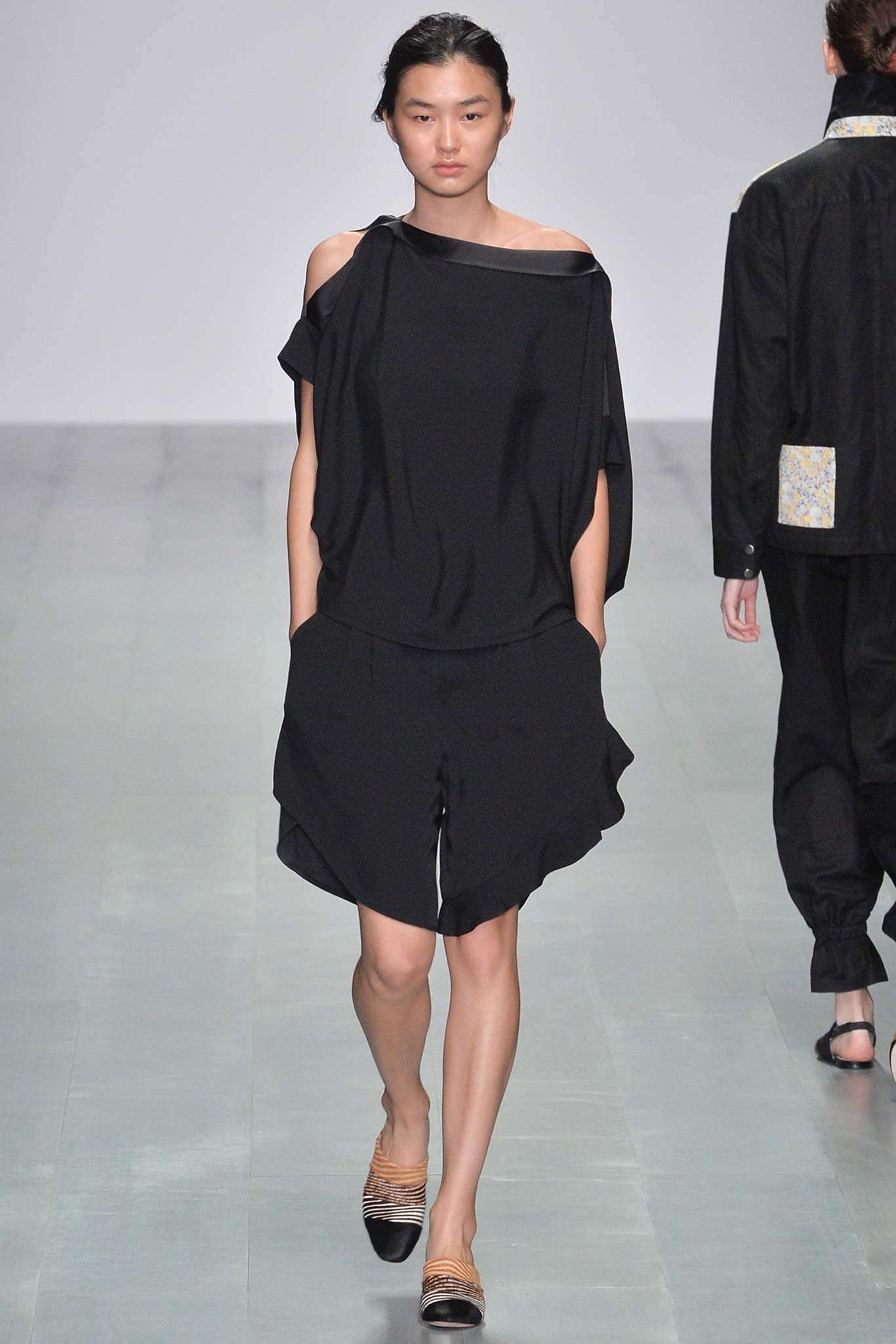 Eudon Choi S/S 15 Look 4