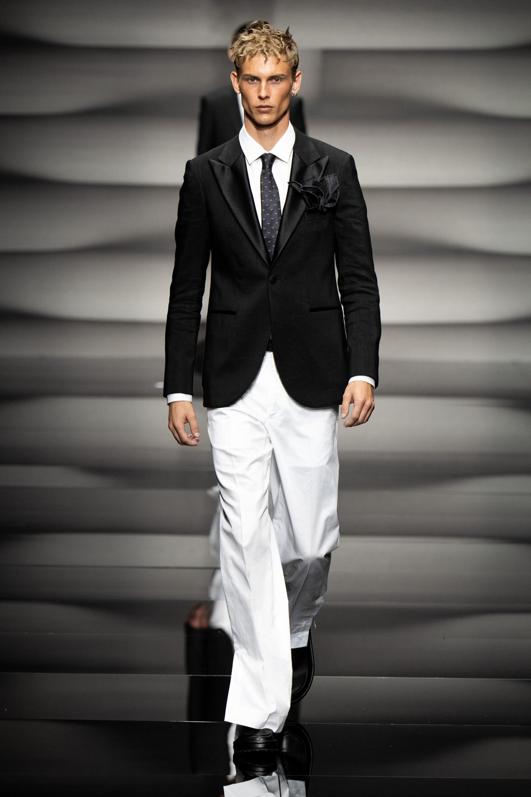 Emporio Armani S/S 23 Menswear Look 35