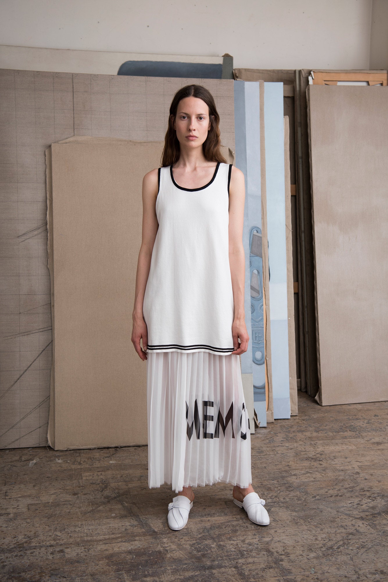 Each x Other Resort 17 Look 6