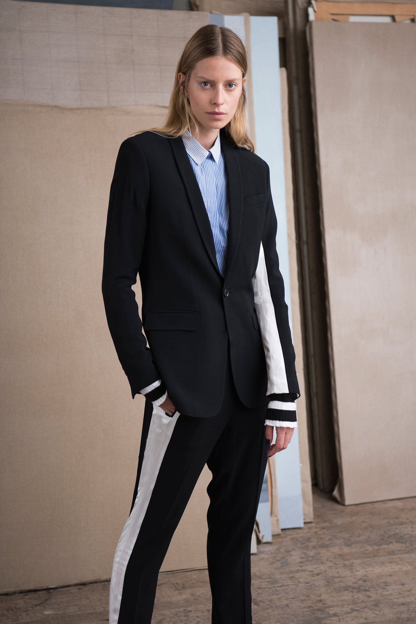 Each x Other Resort 17 Look 8