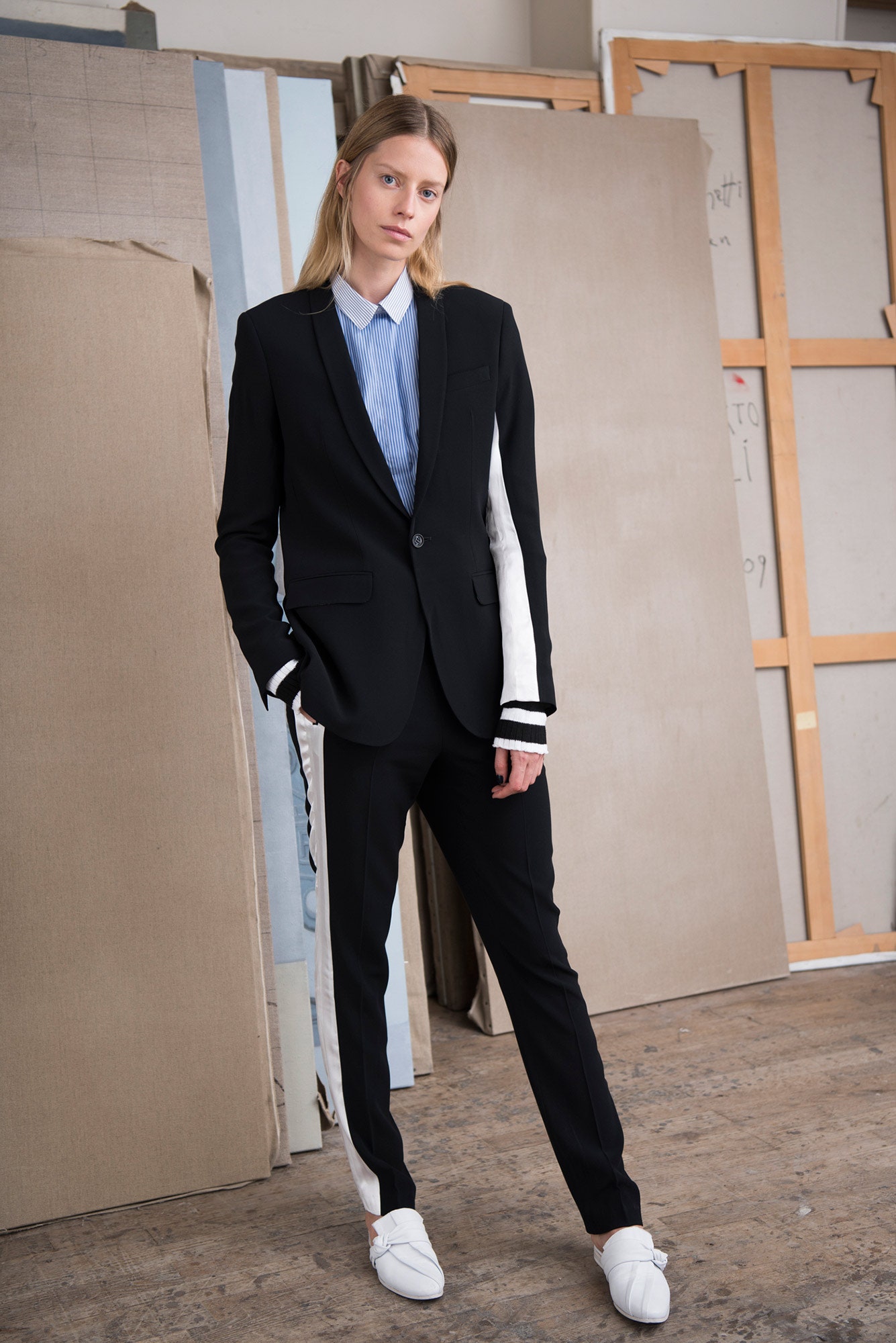 Each x Other Resort 17 Look 9