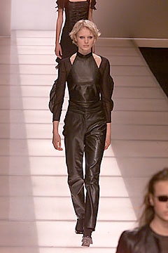 Emporio Armani F/W 00 Look 32