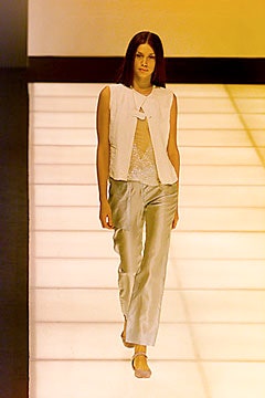 Emporio Armani S/S 00 Look 82