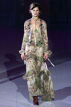 Emanuel Ungaro Fall 2002 Ready-to-Wear