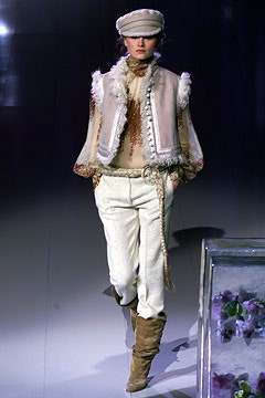 Emanuel Ungaro F/W 02 Look 8