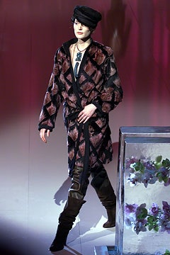 Emanuel Ungaro F/W 02 Look 17