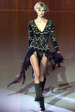 Emanuel Ungaro F/W 02 Look 23
