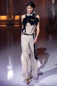Emanuel Ungaro F/W 02 Look 35