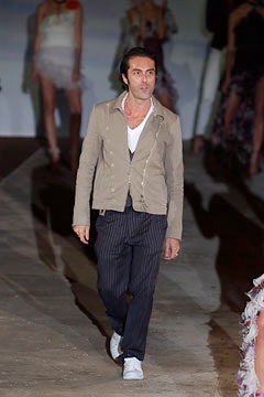 Emanuel Ungaro S/S 03 Look 61