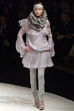 Emanuel Ungaro Fall 2003 Ready-to-Wear