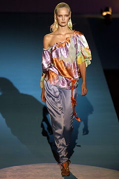 Emanuel Ungaro S/S 04 Look 19