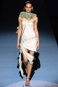 Emanuel Ungaro S/S 04 Look 24