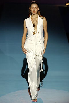Emanuel Ungaro S/S 04 Look 26