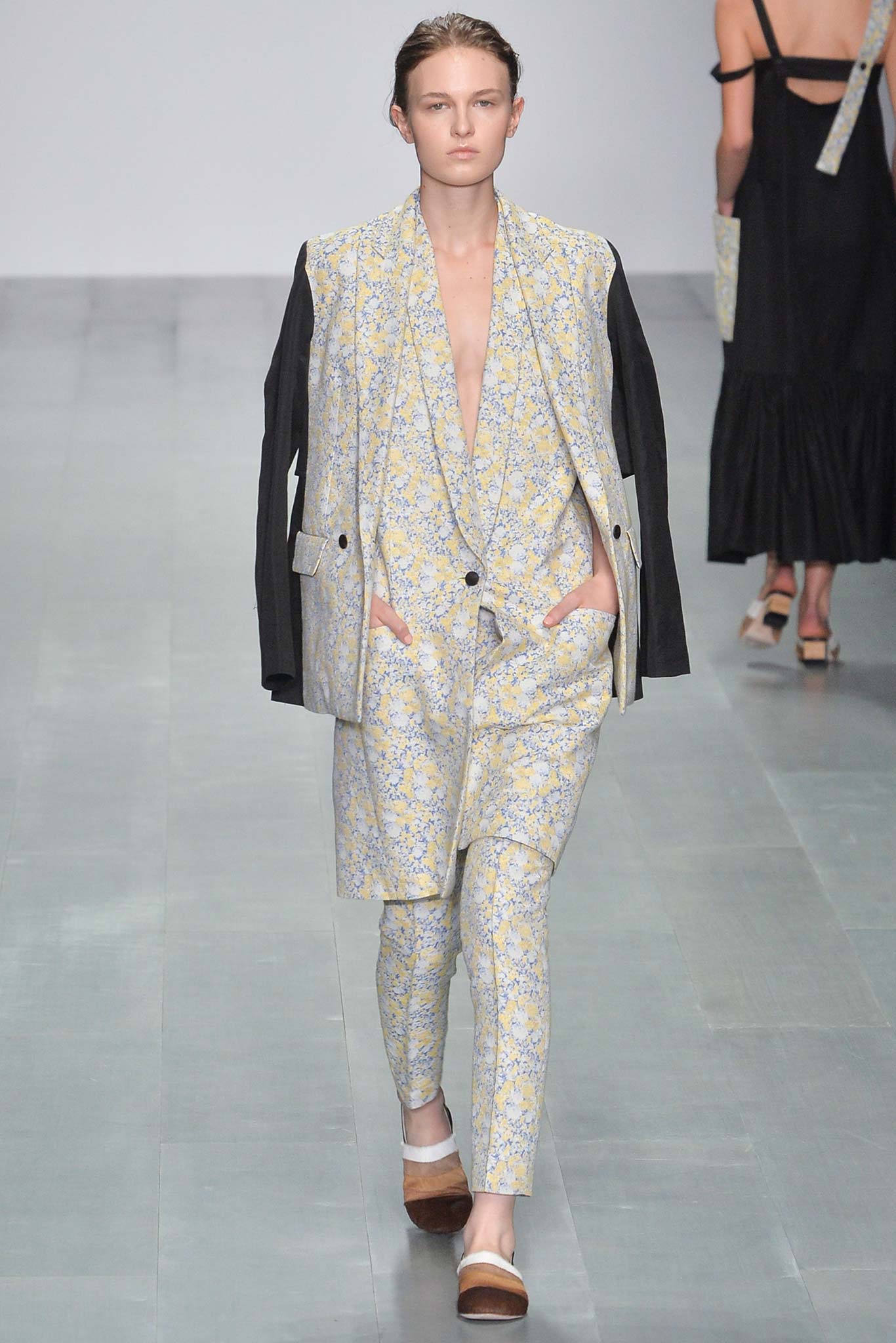 Eudon Choi S/S 15 Look 15