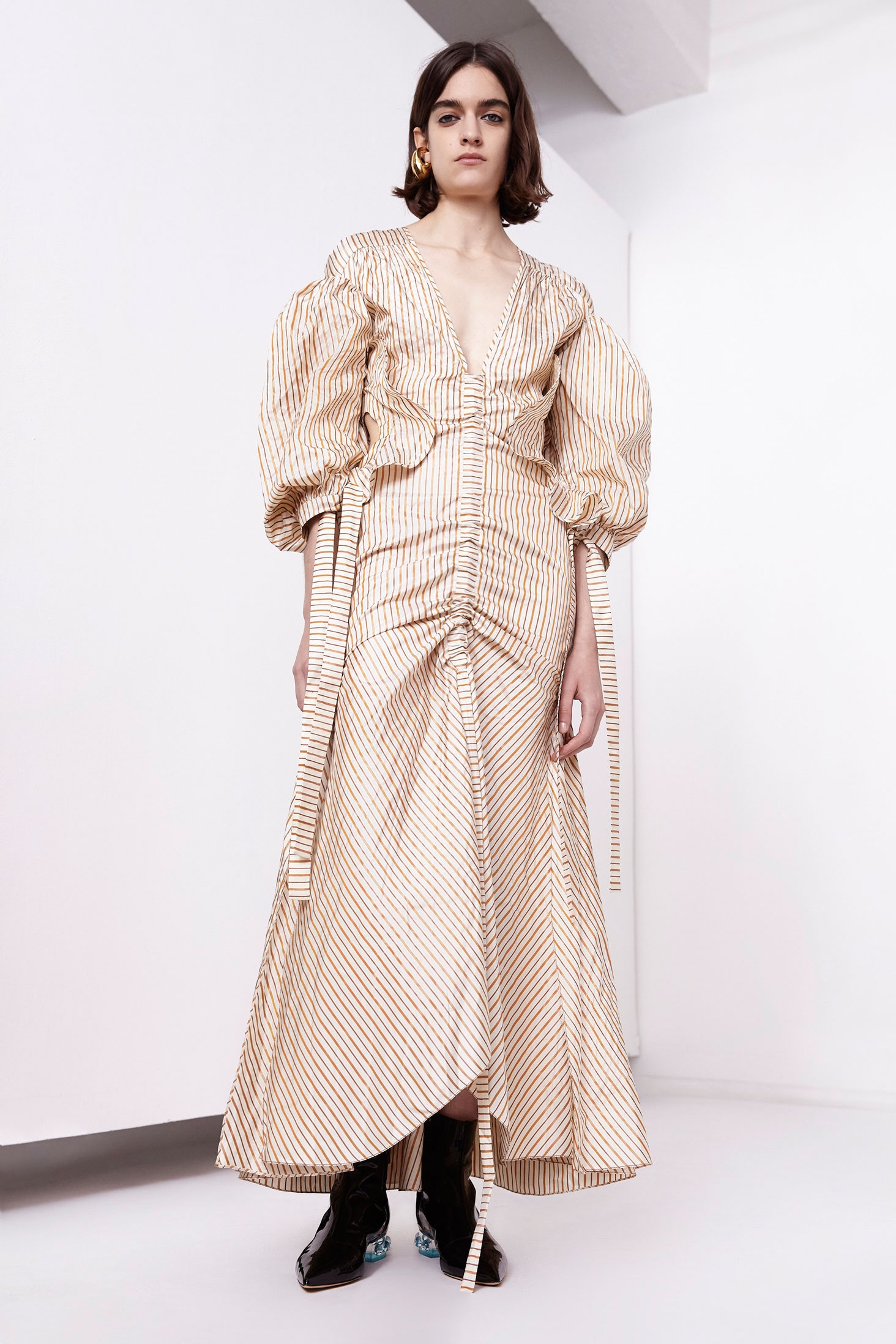 Ellery Resort 18 Look 18