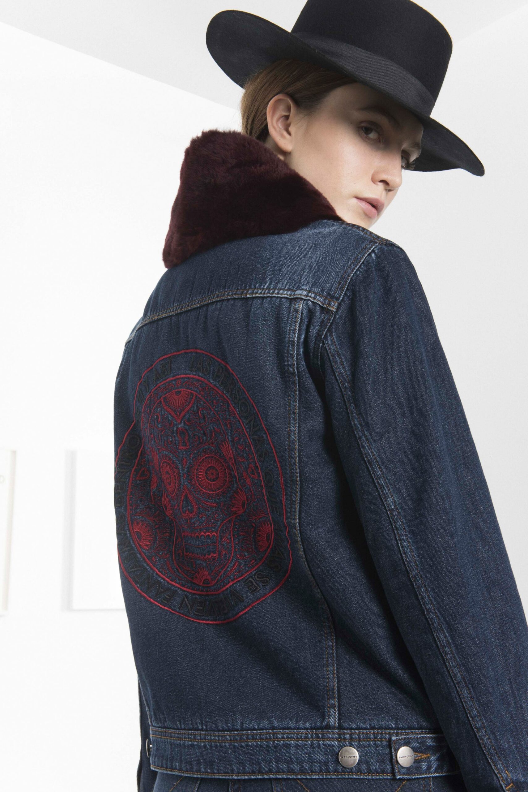 Each x Other F/W 17 Look 25