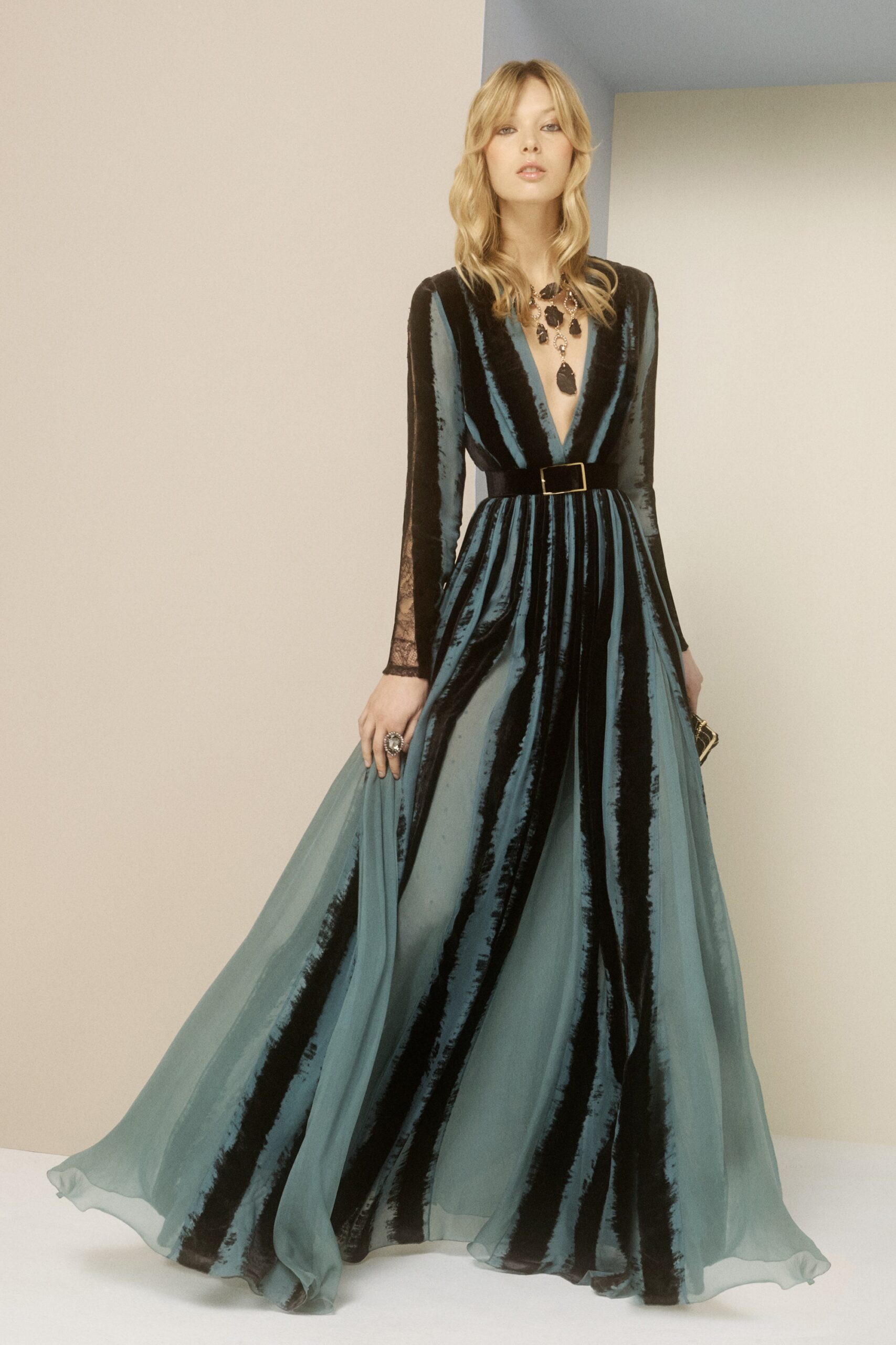 Elie Saab F/W 17 Look 25