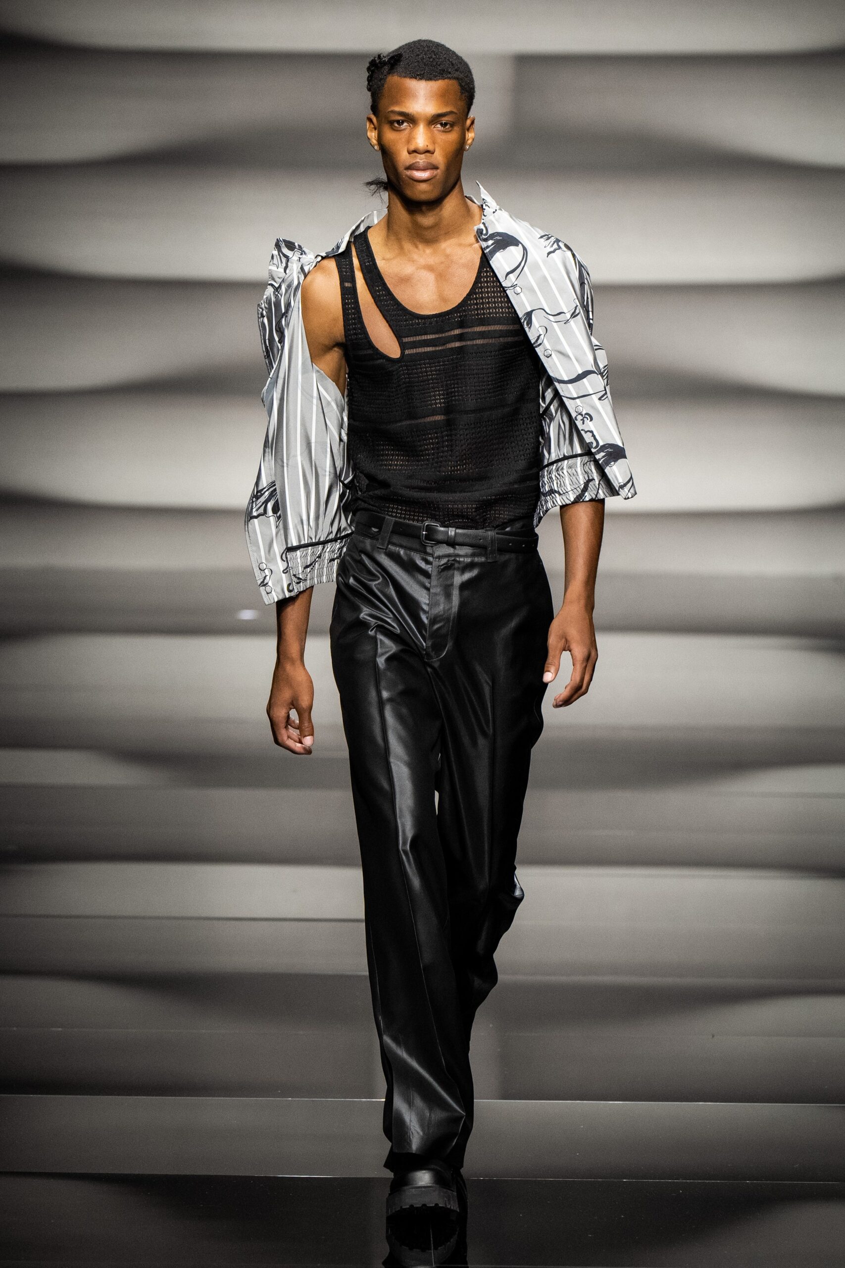 Emporio Armani S/S 23 Menswear Look 42