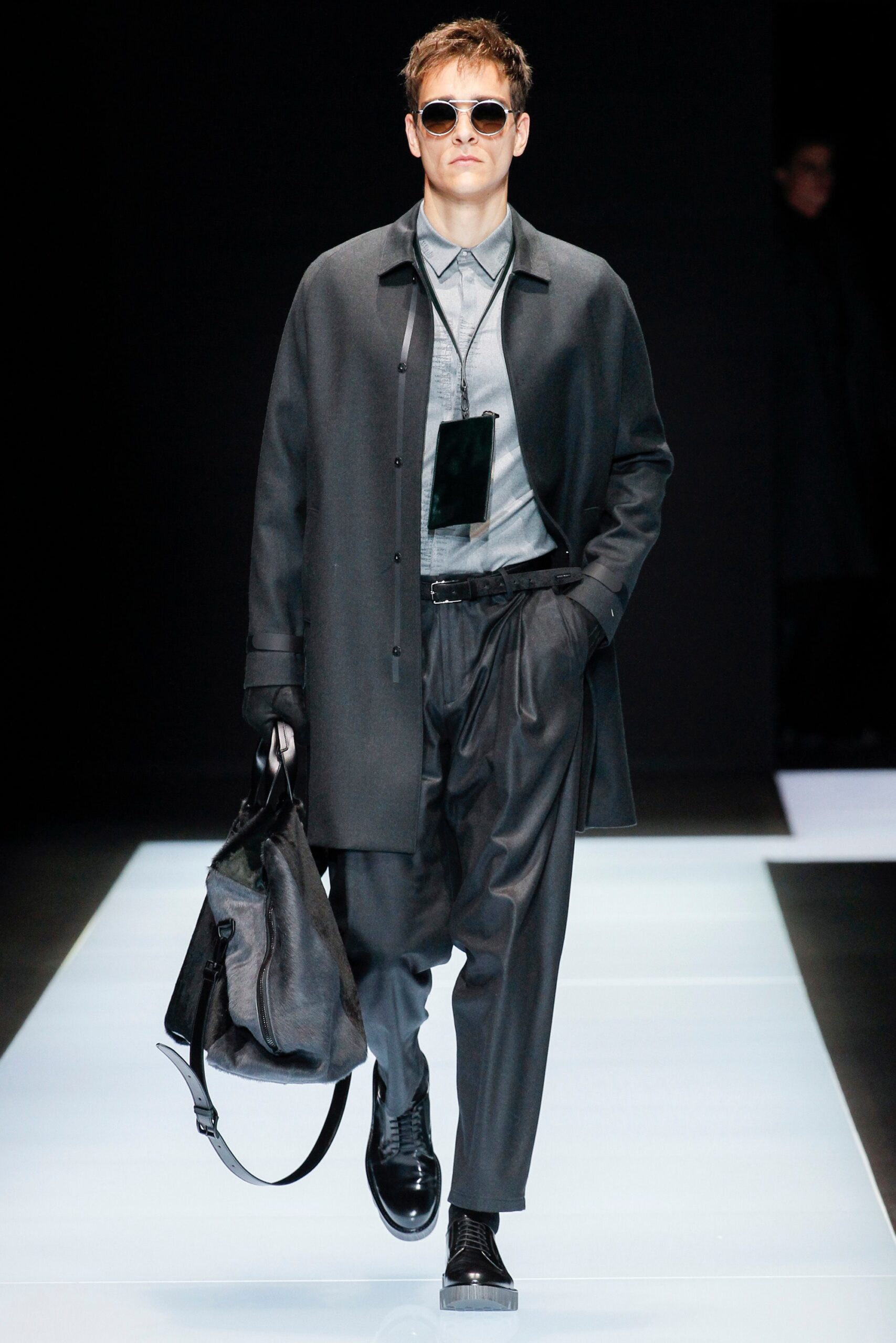 Emporio Armani F/W 16 Menswear Look 2