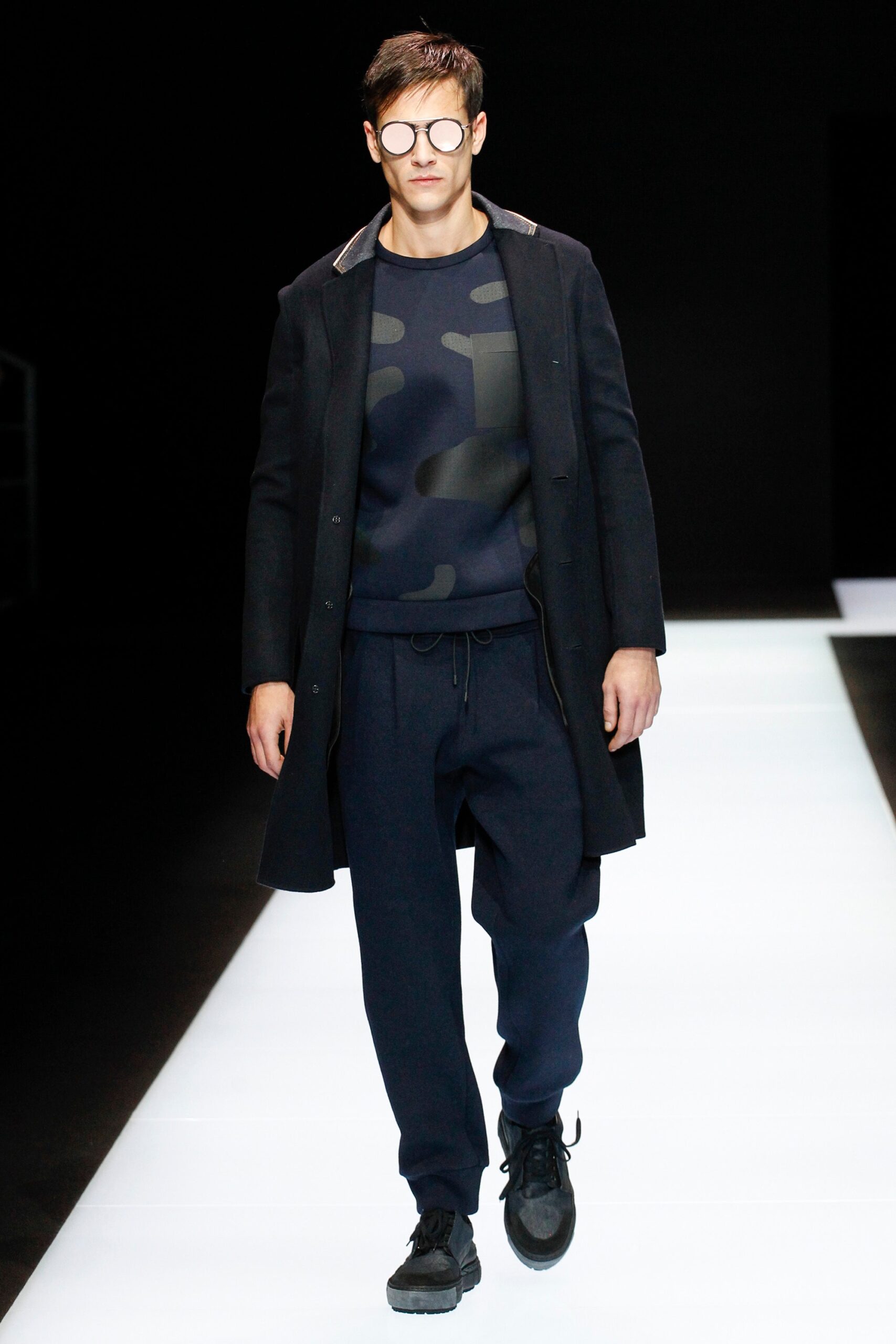 Emporio Armani F/W 16 Menswear Look 4