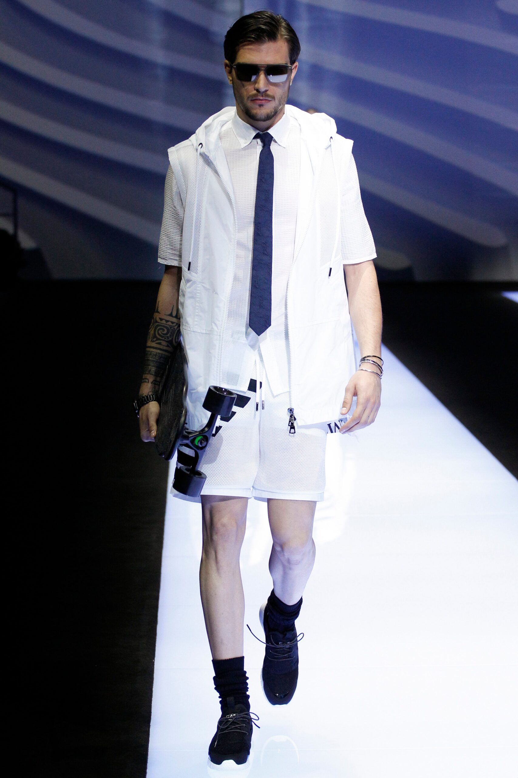 Emporio Armani S/S 17 Menswear Look 9