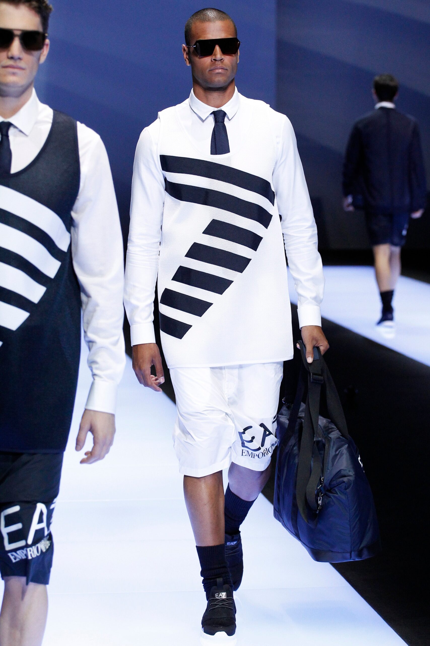 Emporio Armani S/S 17 Menswear Look 10
