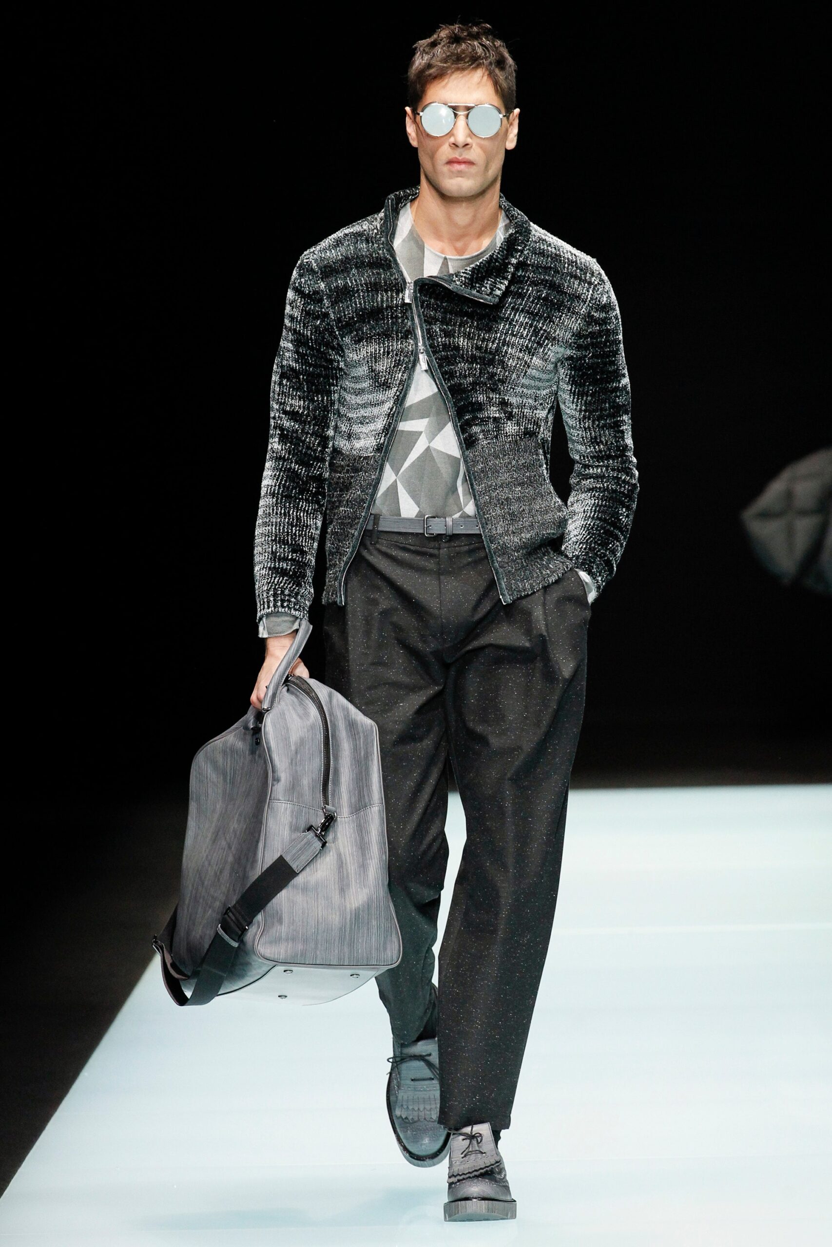 Emporio Armani F/W 16 Menswear Look 9