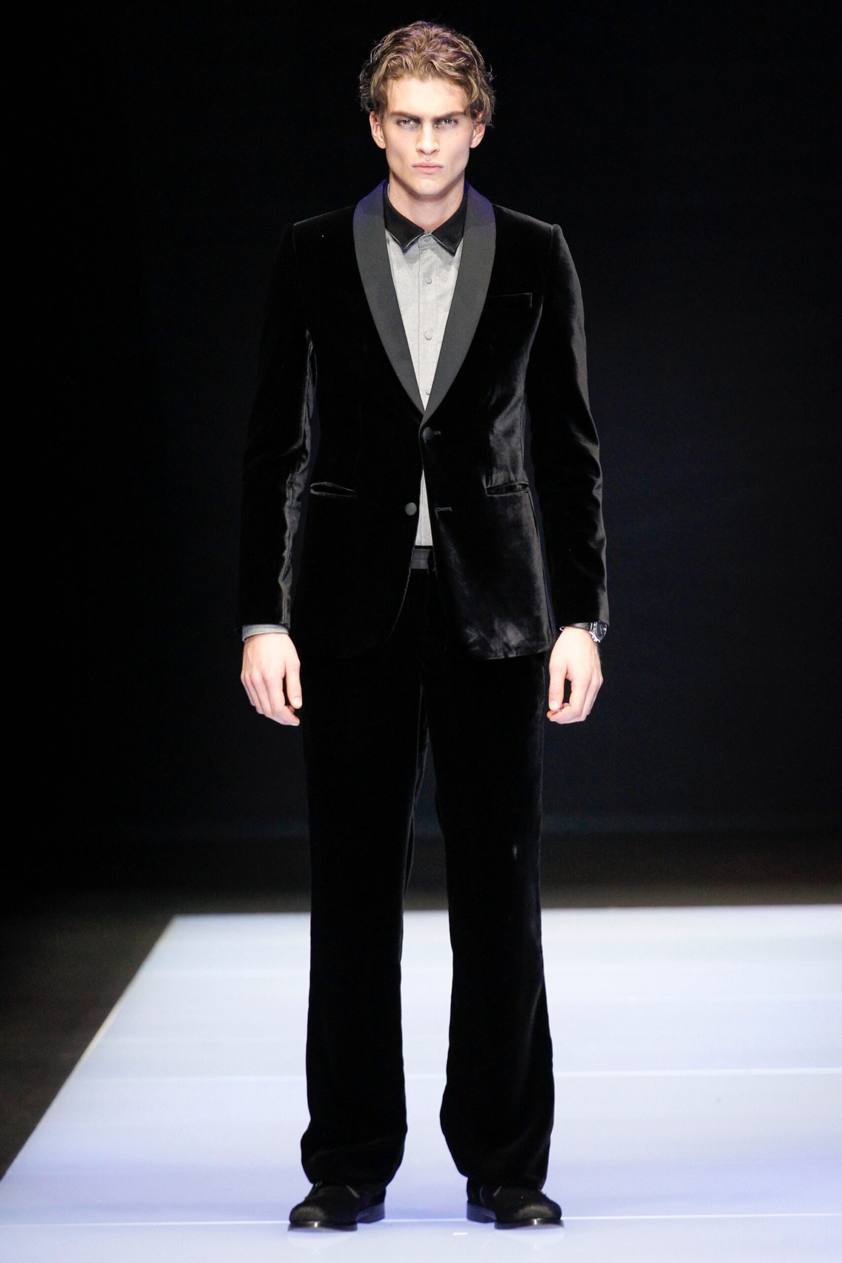 Emporio Armani F/W 16 Menswear Look 14