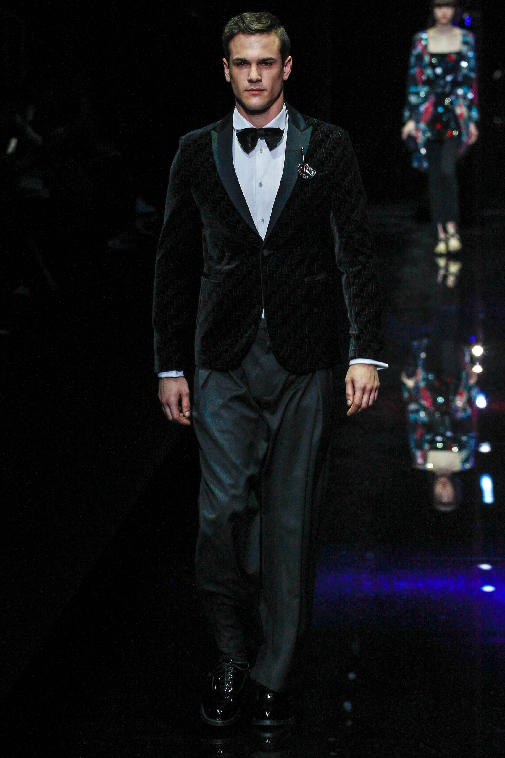 Emporio Armani F/W 17 Look 18